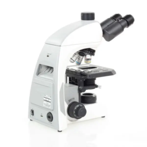 Microscopio de laboratorio Panthera C Trinocular marca Motic